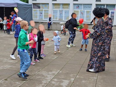 piknik rodzinny, namiot SPZZLO Warszawa-Żoliborz, dzieci